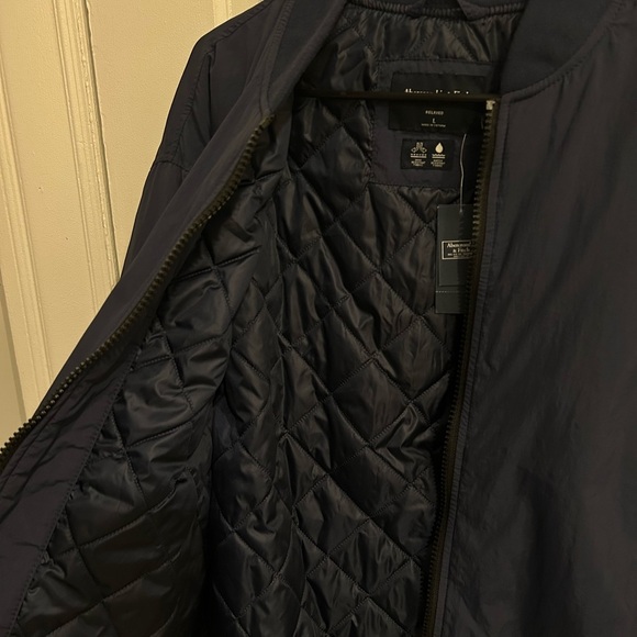 Abercrombie Men’s Bomber/Wind Breaker Jacket- perfect gift for bf & husband - Picture 6 of 6